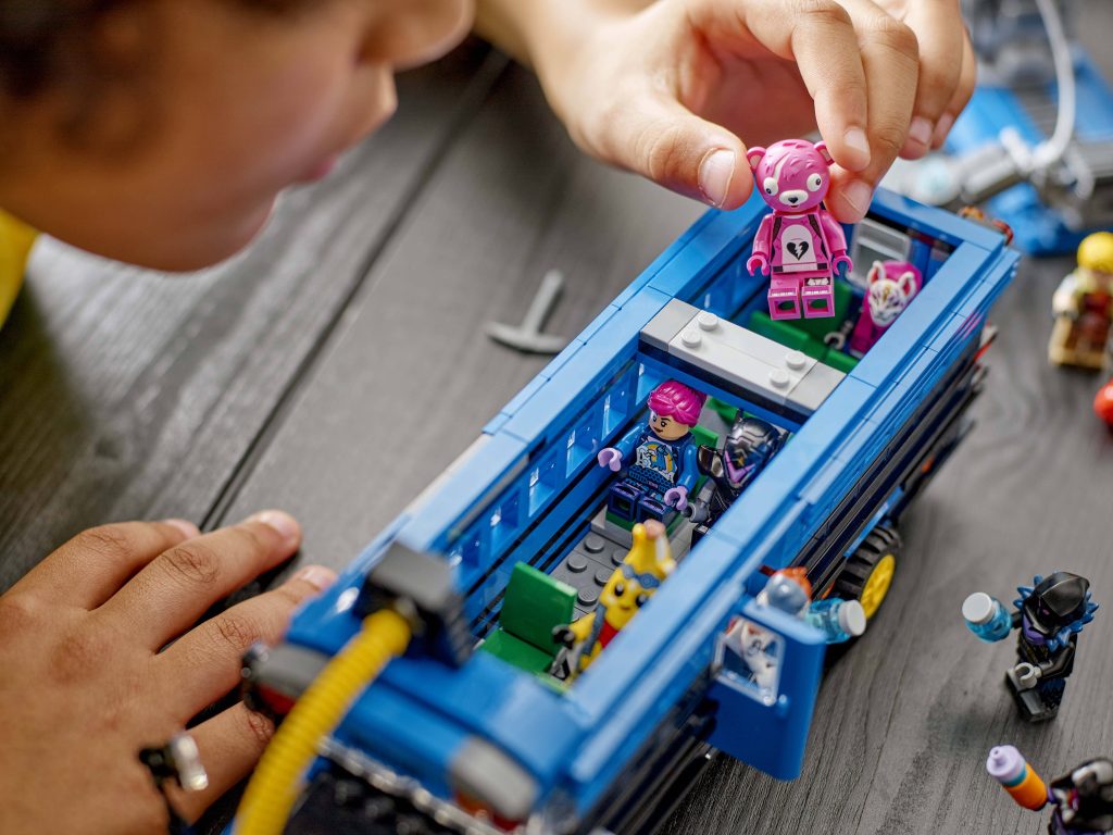 LEGO Fortnite Battle Bus set
