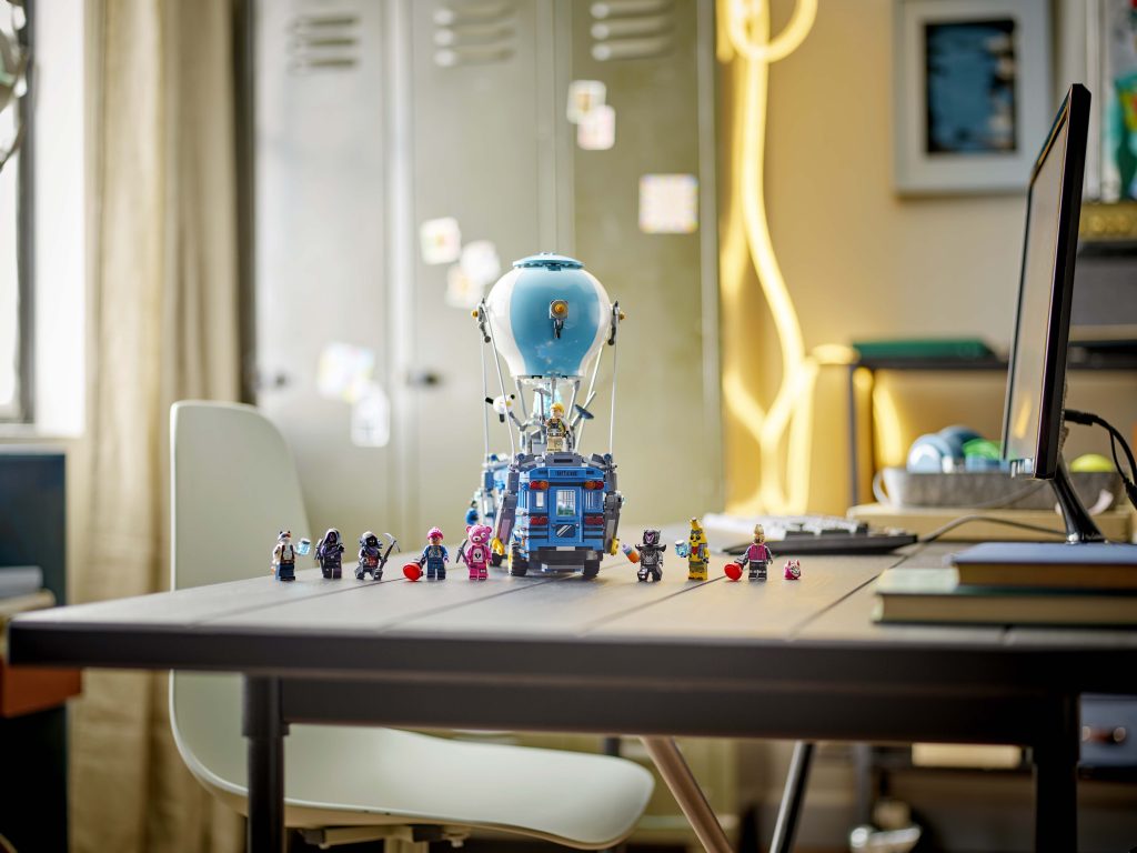 LEGO Fortnite Battle Bus set